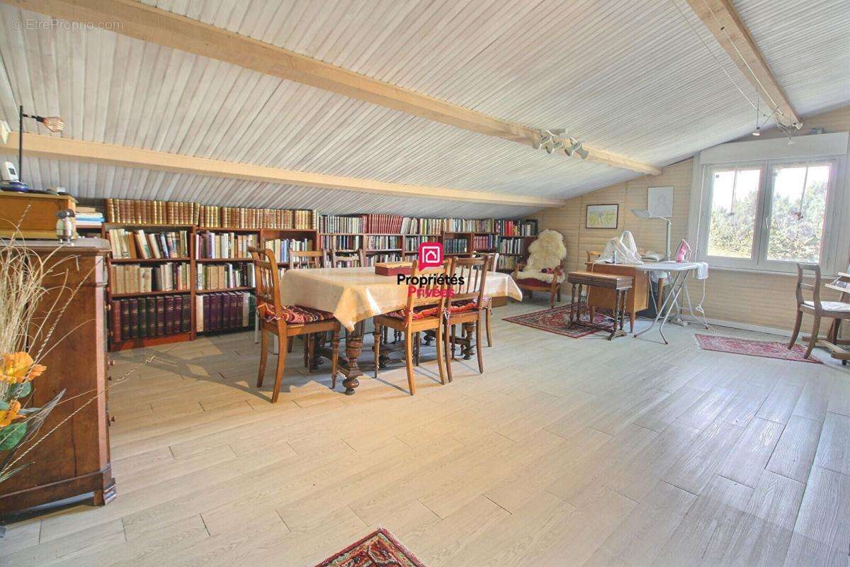 Maison à CLARENSAC