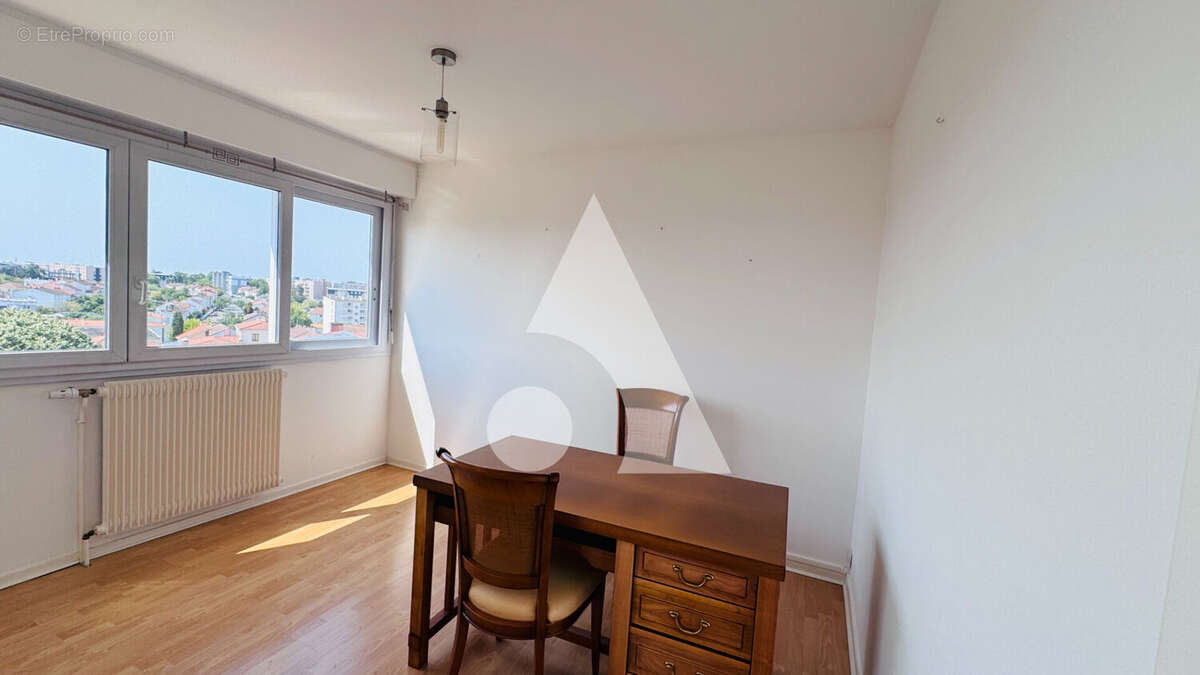 Appartement La Roche Sur Yon 2 pièce(s) 59.59 m2 - photo 4