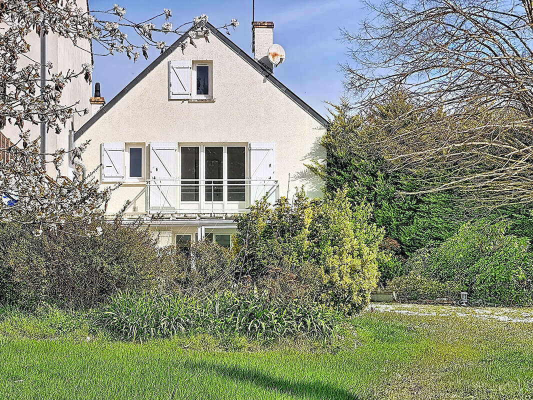 Maison à JOUARS-PONTCHARTRAIN