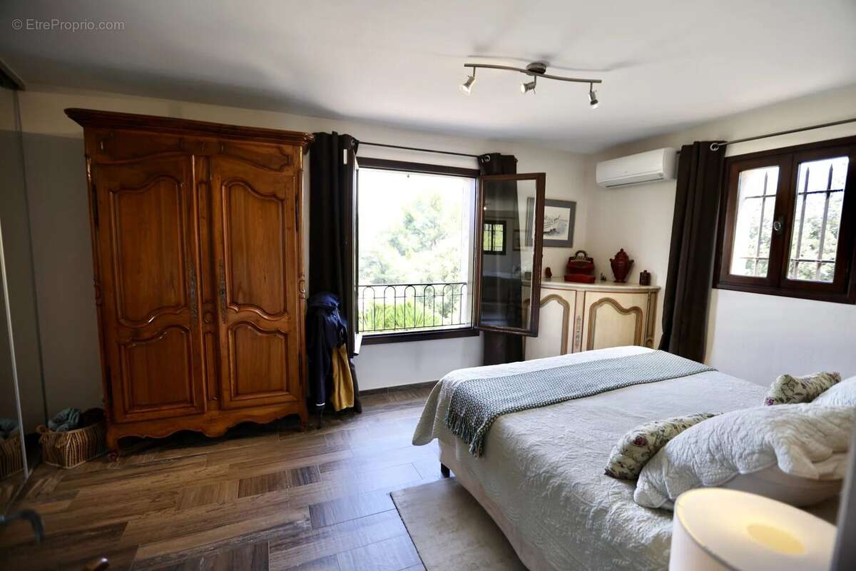 Maison à VALBONNE