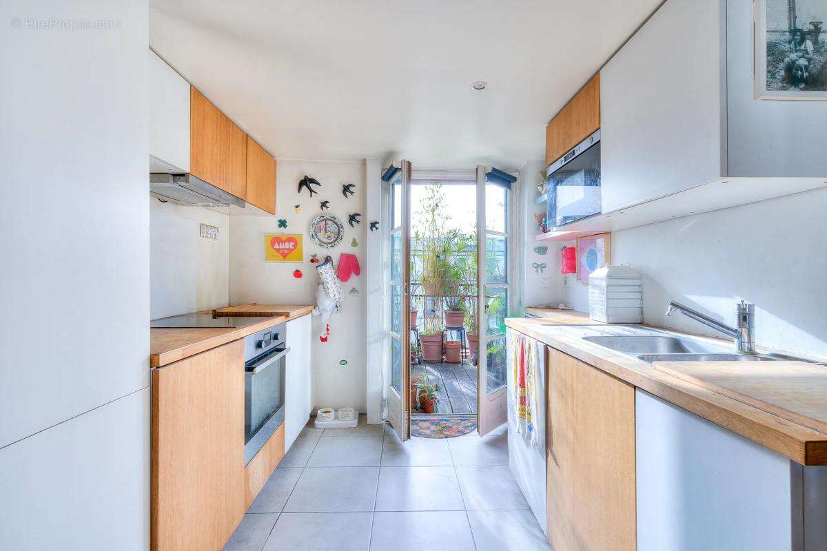 Appartement à PARIS-11E