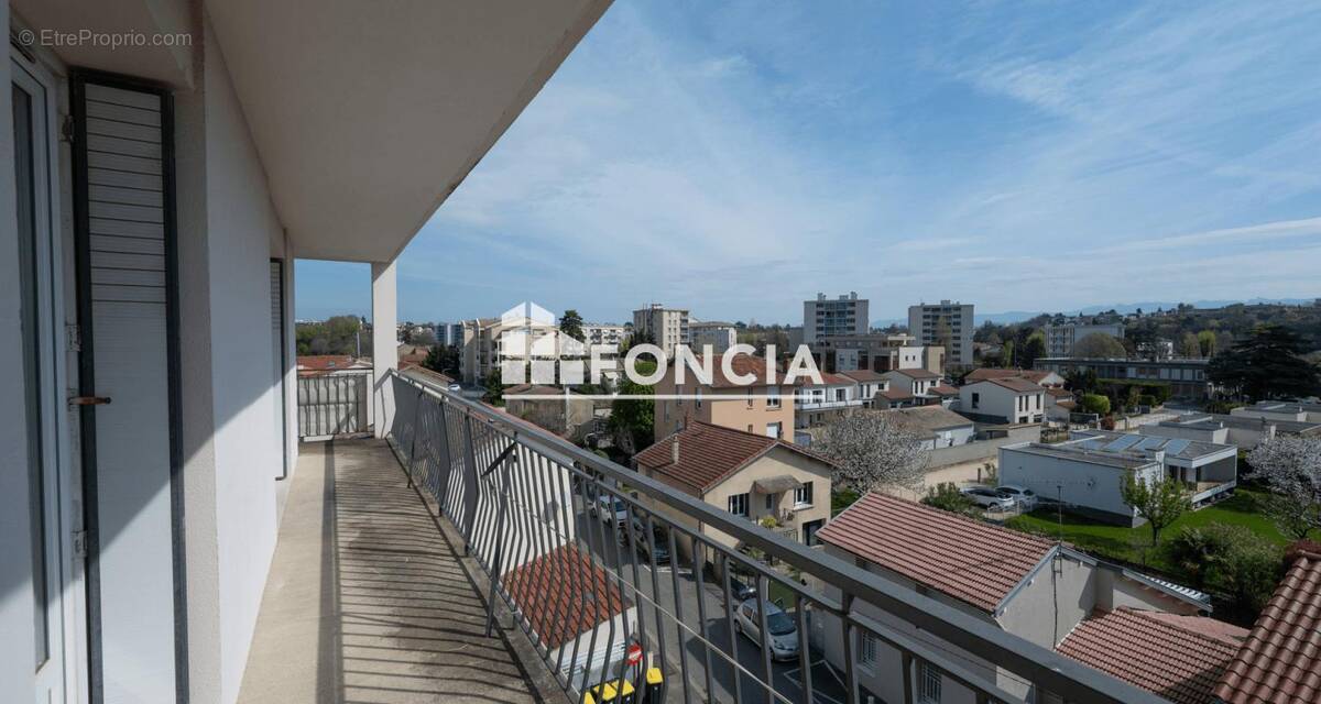 Appartement à BOURG-LES-VALENCE