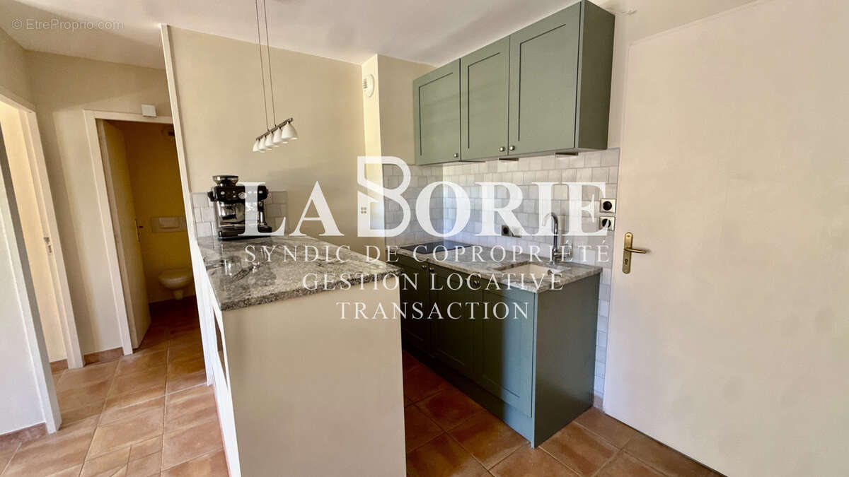 Appartement T3 d'exception au Golf de Saumane   Deux terrasses avec vue  sur les Roches de Fontaine-de-Vauclus - photo 14