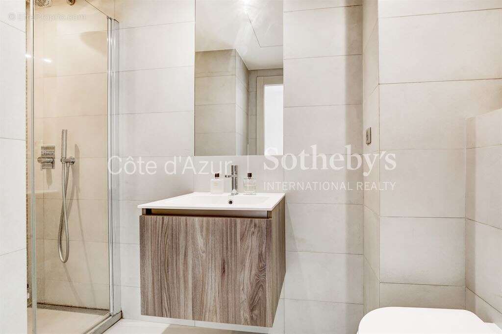 Appartement à vendre Nice centre, 1 chambre avec balcon - photo 7