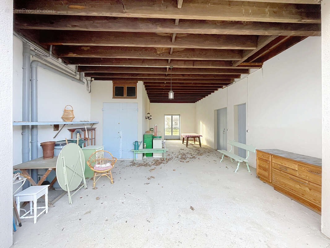 Maison à SAINT-GENIS-LAVAL