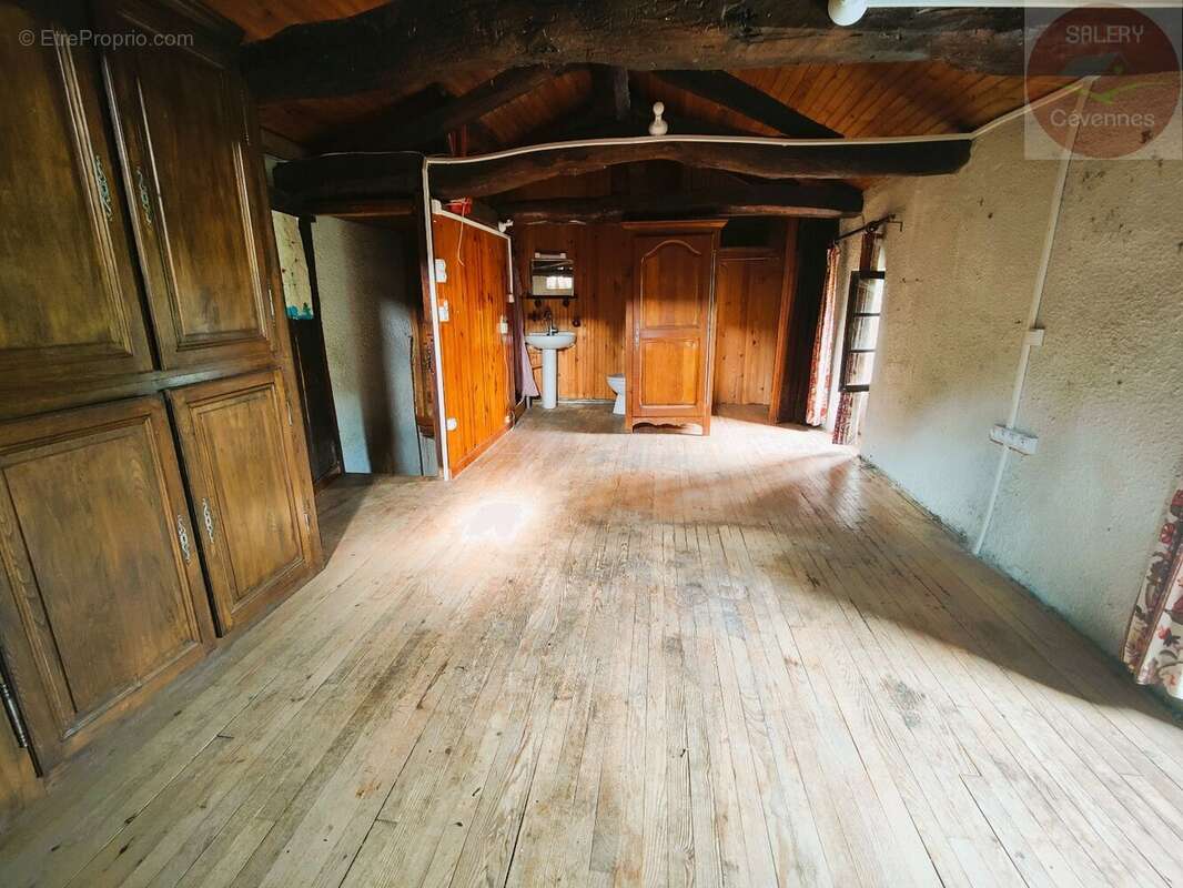 Maison à LE POMPIDOU