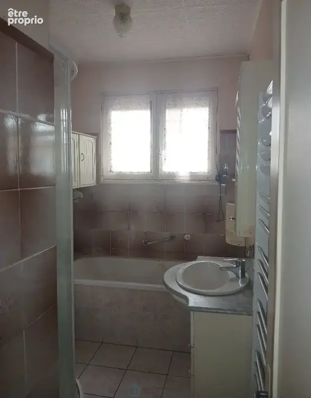 Maison 4 chambres avec piscine et 4 000 m² de terrain - photo 18