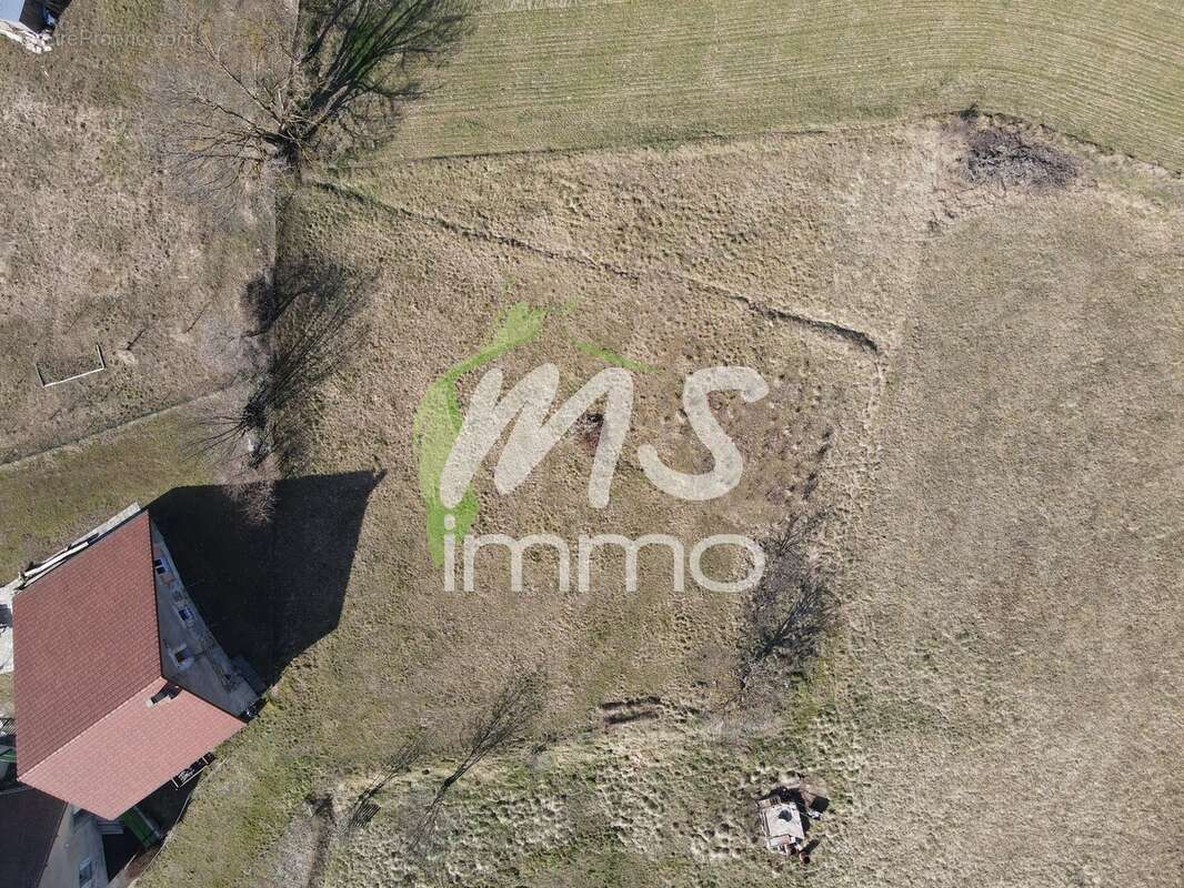 Terrain à CHAUFFAYER