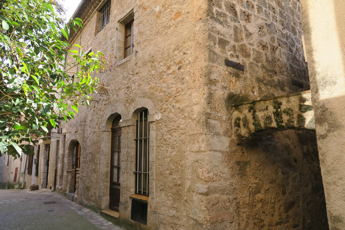 Maison à SAINT-GUILHEM-LE-DESERT