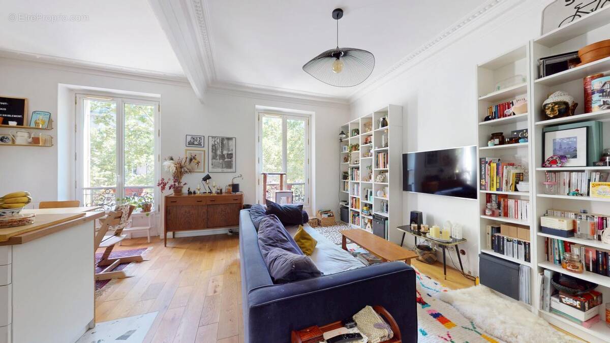 Appartement à PARIS-11E