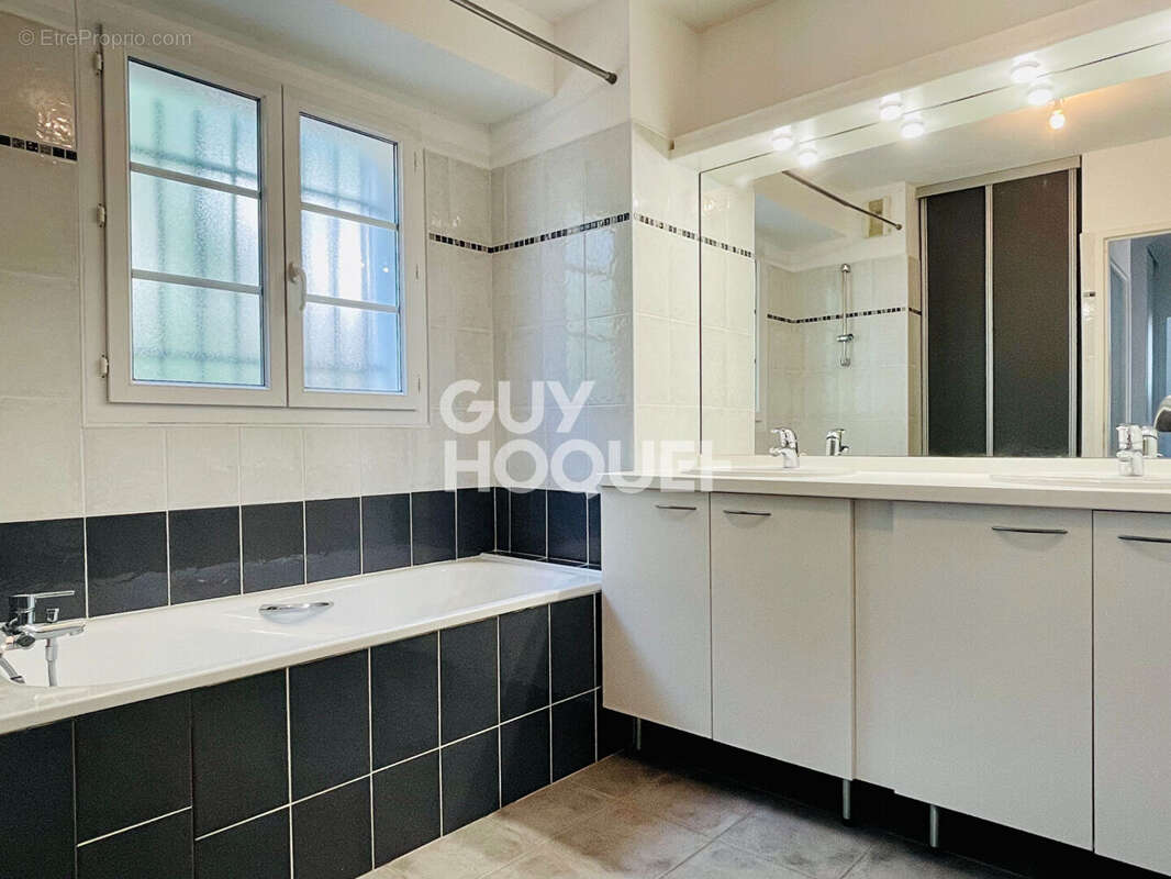 Maison 101 m2  3 chambres + terrain 147 m2 - photo 9