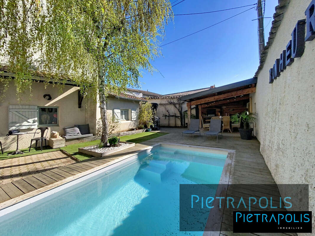 Maison à SAINT-GEORGES-DE-RENEINS