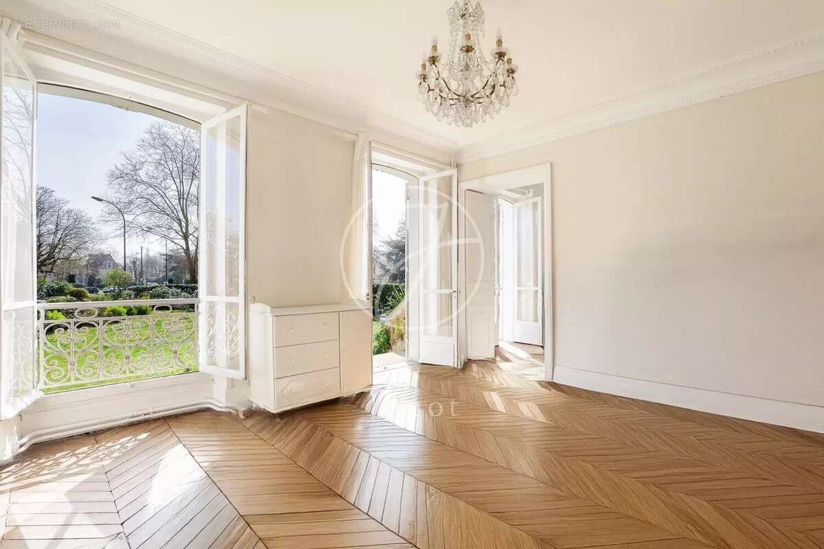 Maison à LE VESINET