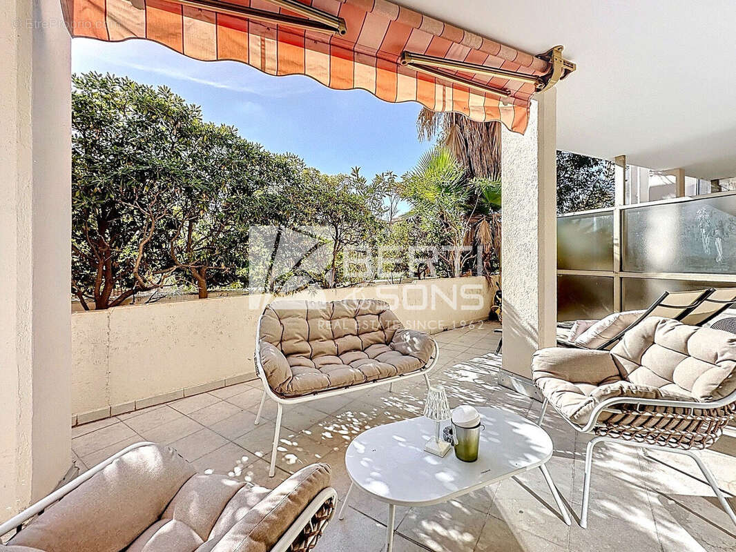 Appartement à LE CANNET