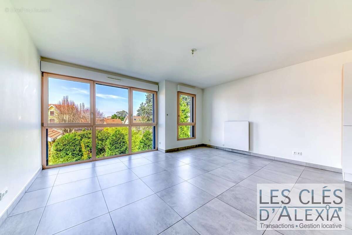 Appartement à CHAMPAGNE-AU-MONT-D'OR