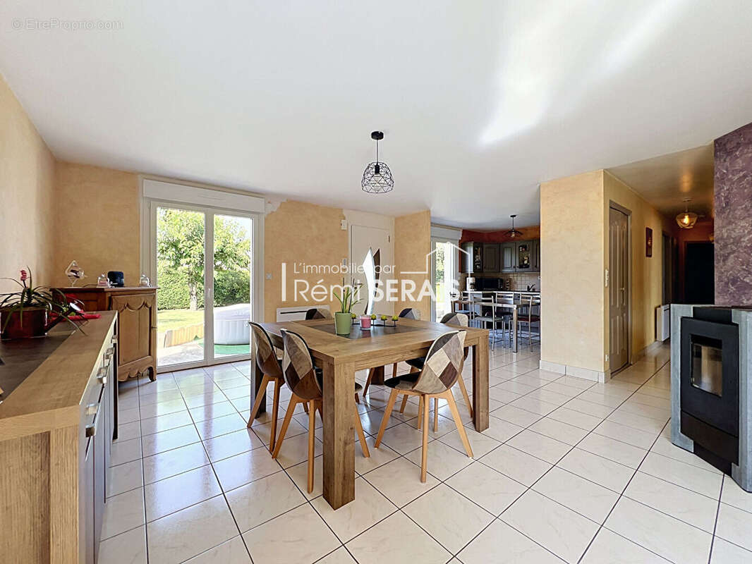 Maison 4 pièces à vendre à Champsecret - Exclusivité - photo 3