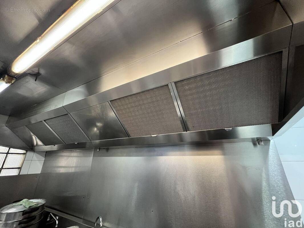 Photo 1 - Commerce à PARIS-11E