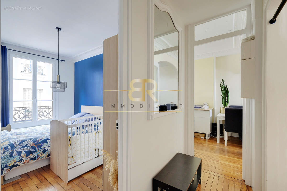 Appartement à PARIS-17E