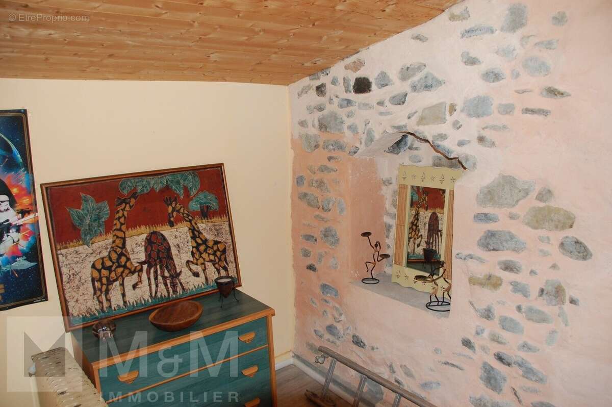 Maison à CAUDIES-DE-FENOUILLEDES