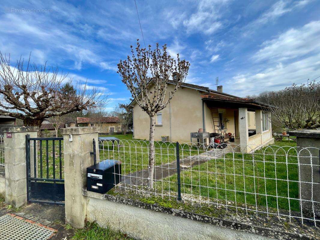 Maison à SAINT-MAIME-DE-PEREYROL