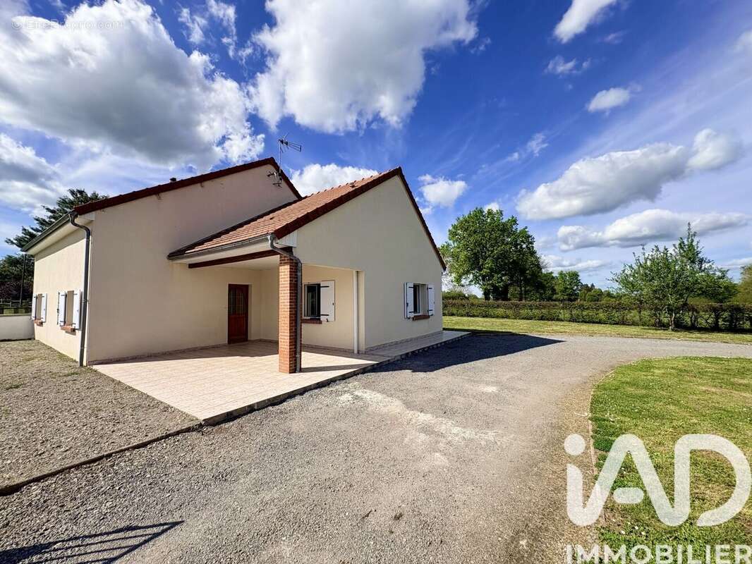 Maison 123 m² à Feusines  - photo 3