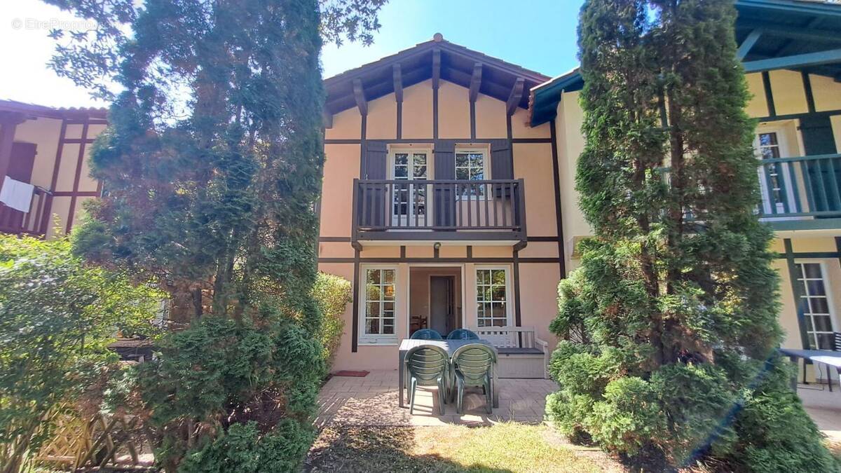 Maison à MOLIETS-ET-MAA