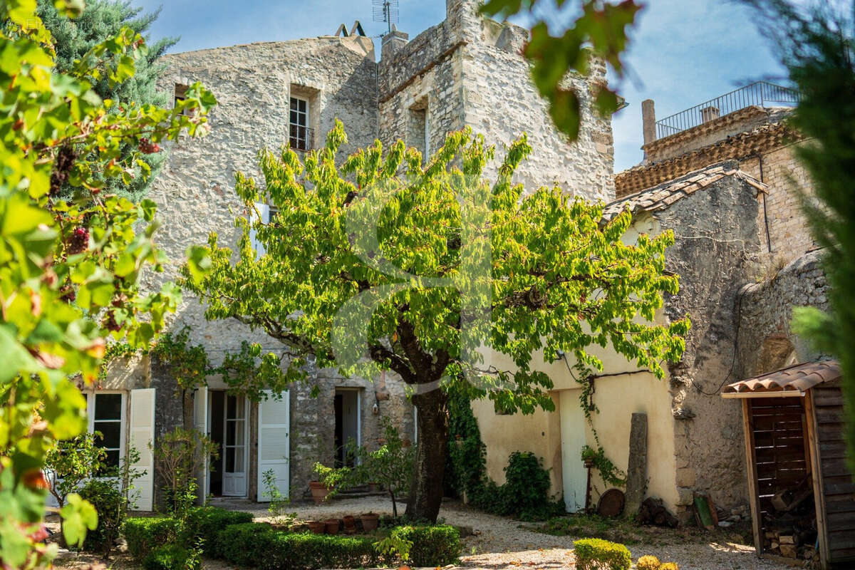 Maison à VAISON-LA-ROMAINE