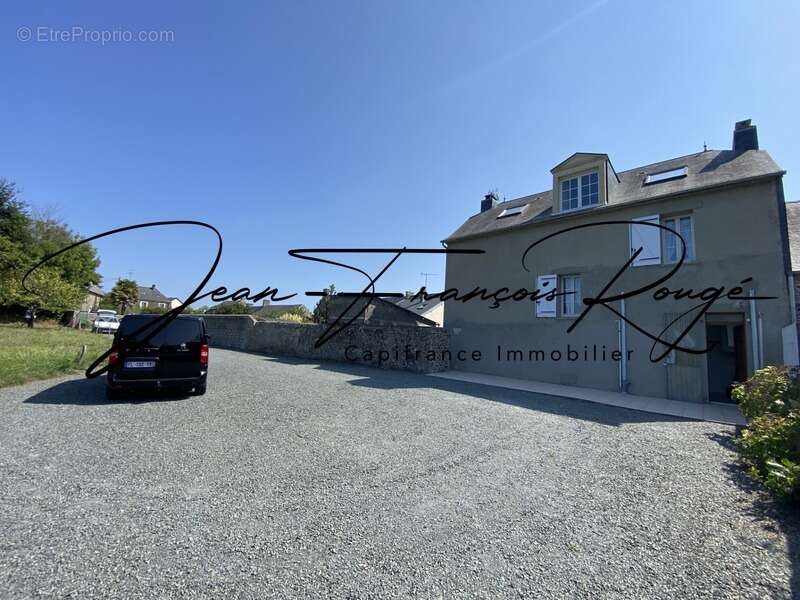 BLAINVILLE SUR MER, maison de caractère d'une surface de 145 m² avec vue mer au deuxième étage!!! - photo 2