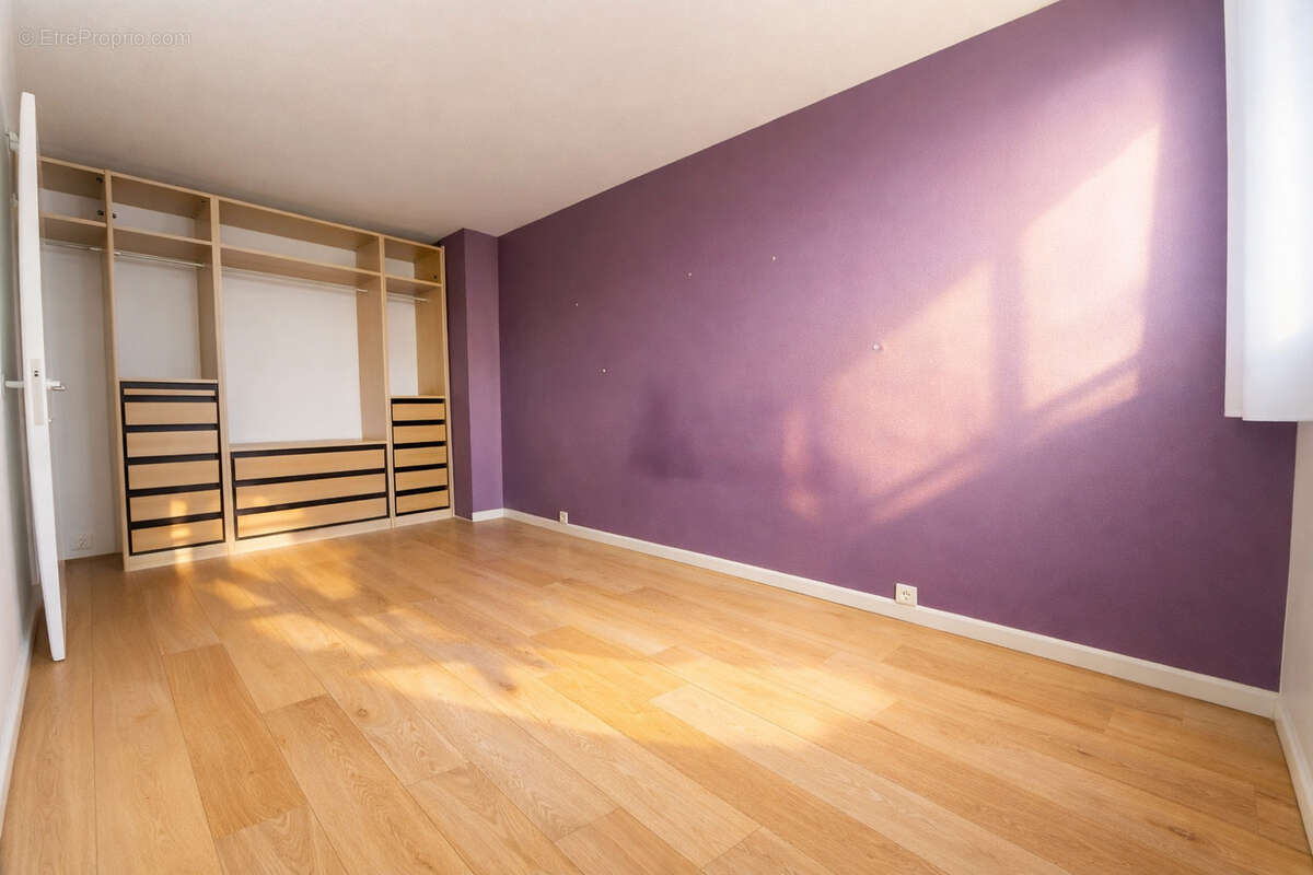 Exclusivité   grand appartement familial avec vue dégagée et fort potentiel a meudon la foret - photo 6