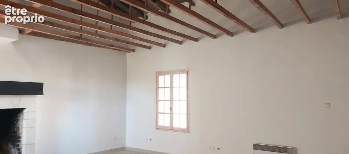 Maison de village avec terrasse et commerce au rez-de-chaussée - photo 5