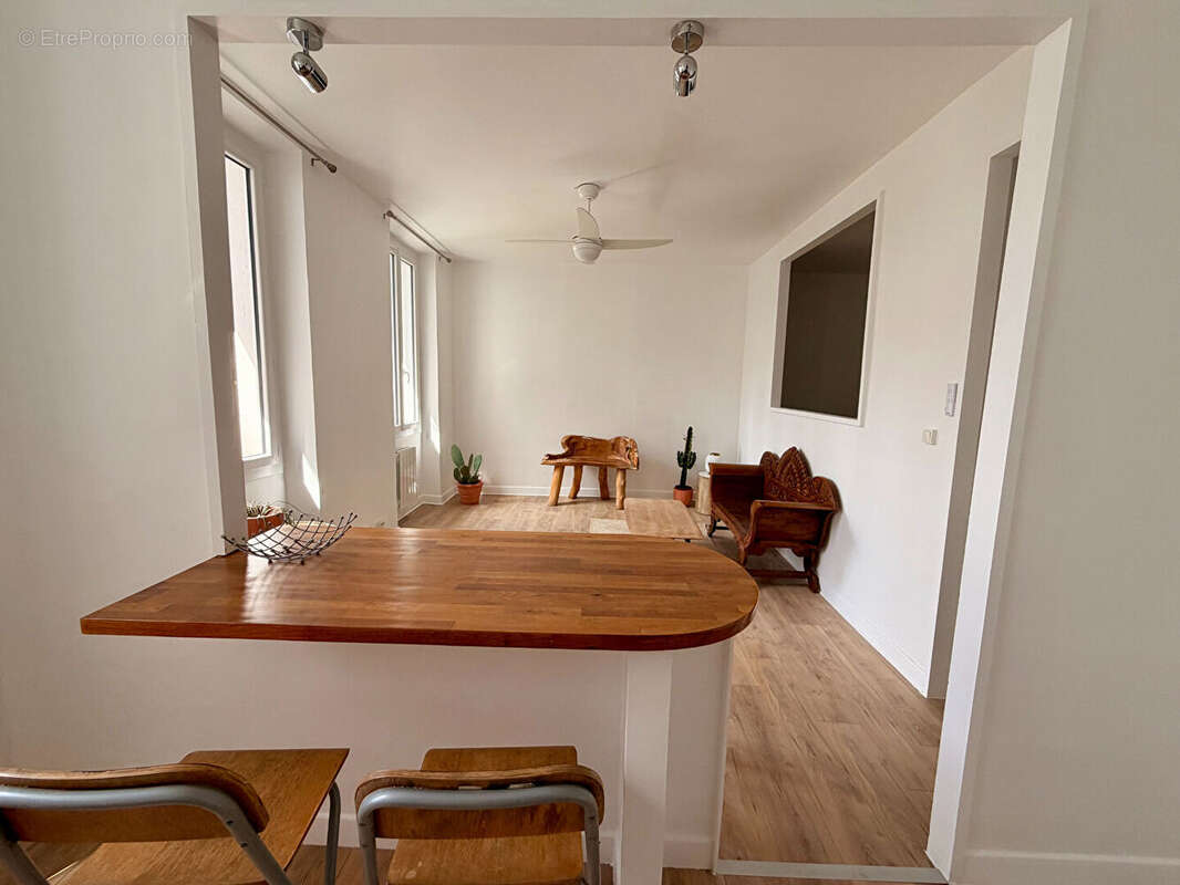 Appartement à MARSEILLE-7E