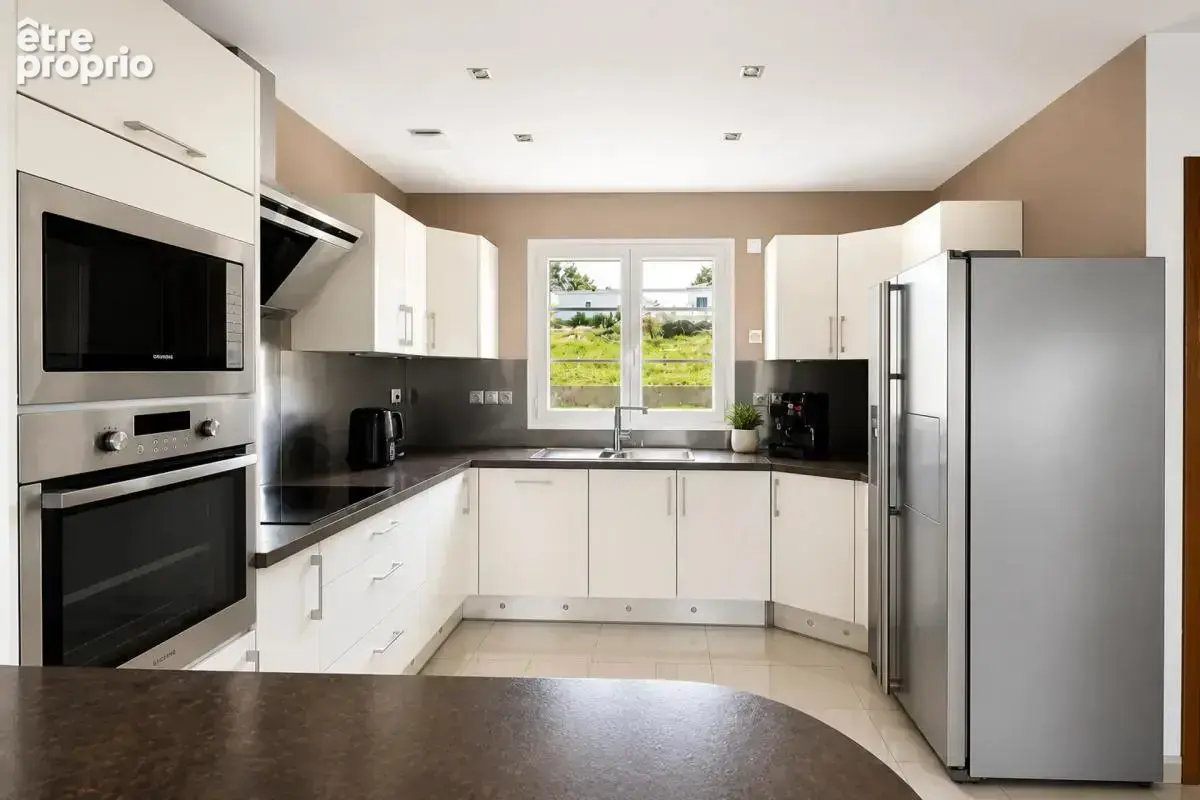 Maison de 5 pièces de 138 m² à La Croix-Blanche - photo 6