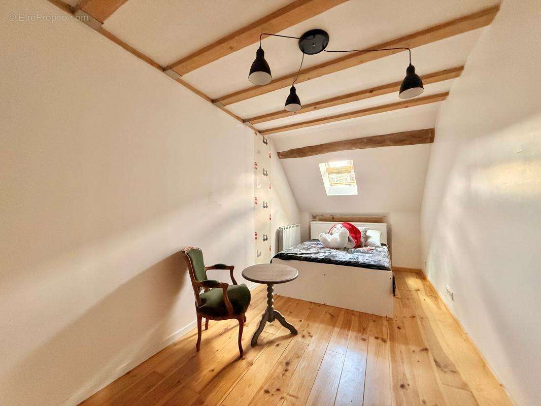 Charmant appartement en triplex de trois chambres – Alliance parfaite entre le cachet de l'ancien et le confort moderne - photo 10