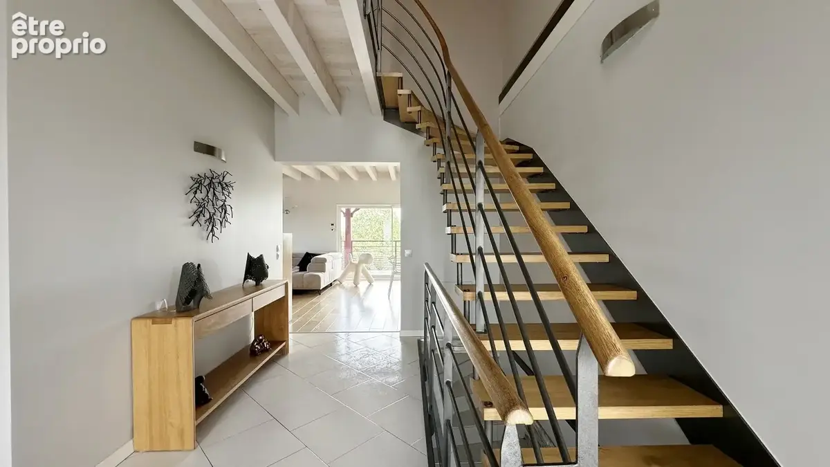 Vue imprenable sur les vallons pour cette superbe villa d'architecte de type t7 de 220 m2 +  sous sol de 110 m2 - photo 32