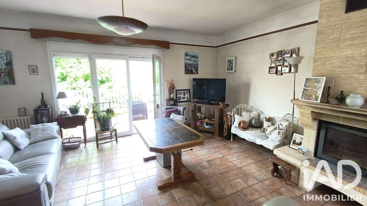 Photo 2 - Maison à BUZANCAIS