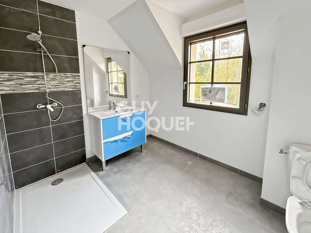 Maison à FONTENAY-TRESIGNY