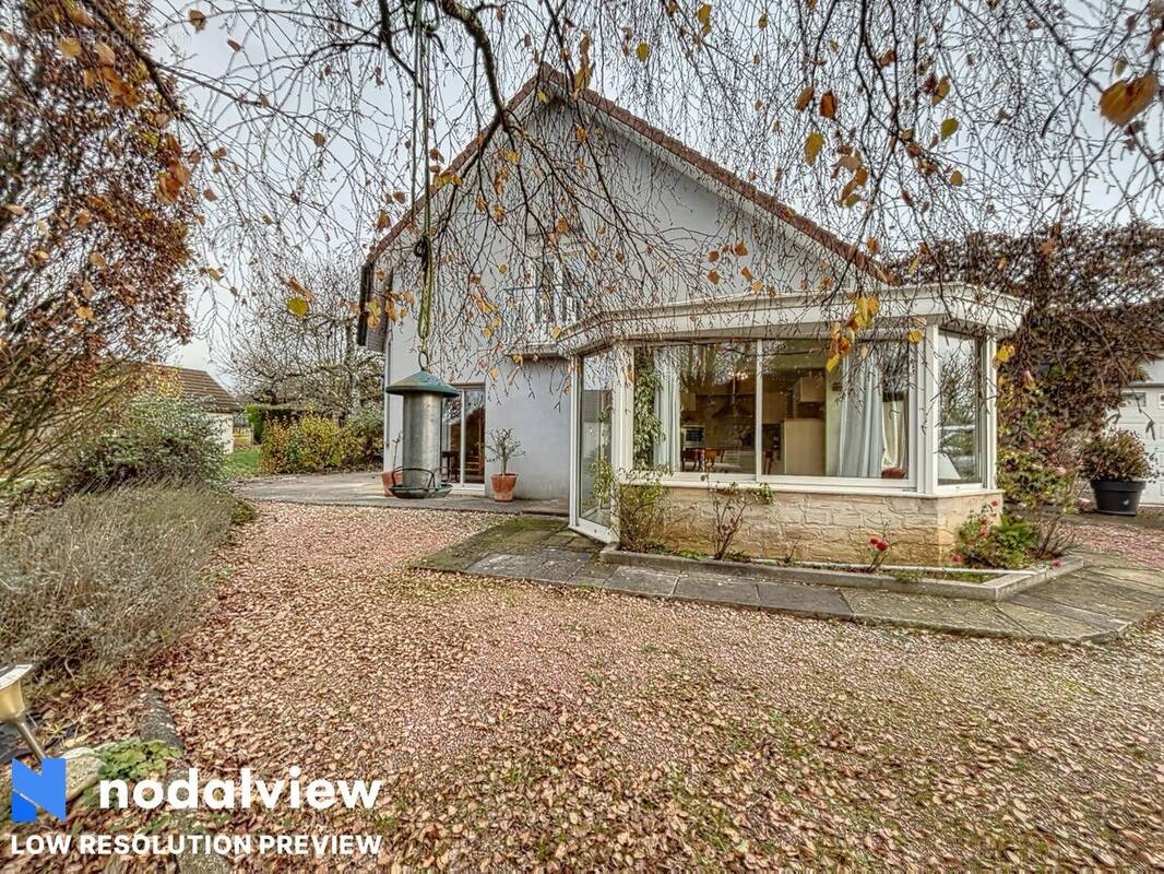 Maison à ATHESANS-ETROITEFONTAINE