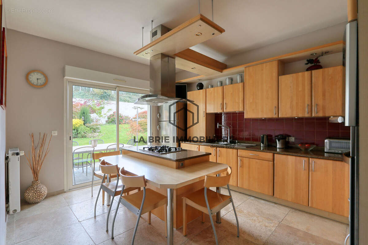 Maison à QUINCY-SOUS-SENART