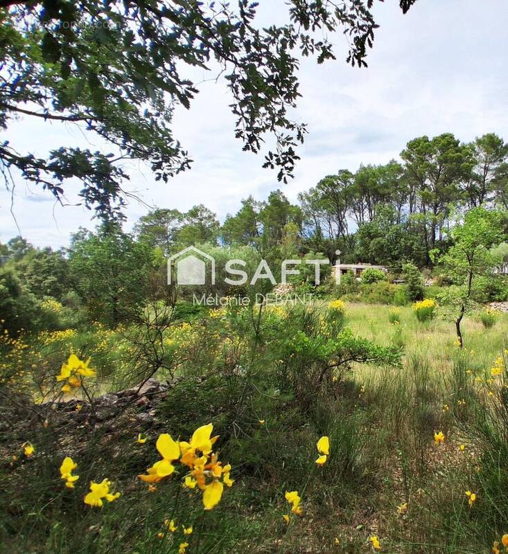 Photo 1 - Terrain à ENTRECASTEAUX