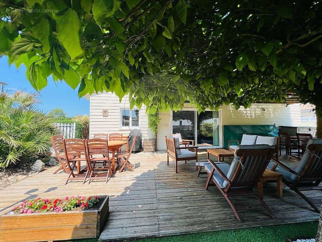 Maison à LES MATHES