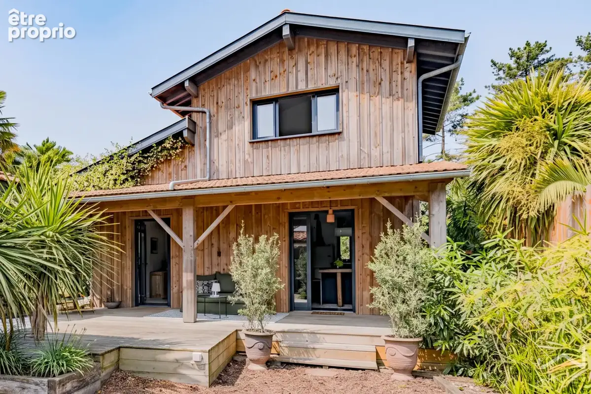 La Teste de Buch   Une maison contemporaine à l’élégance singulière. - photo 2