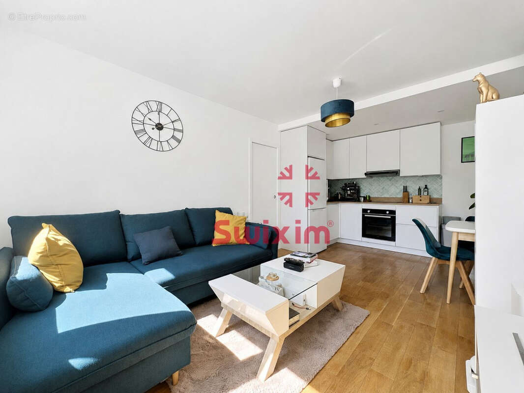 Appartement à PARIS-10E