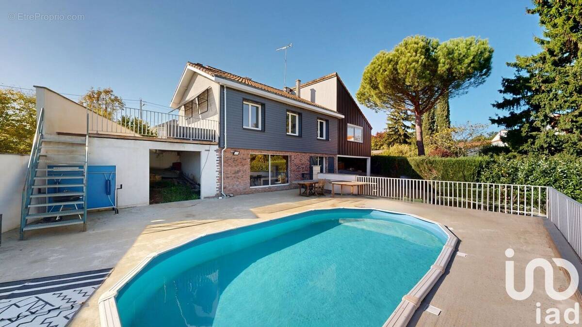 Photo 1 - Maison à MONTREVAULT