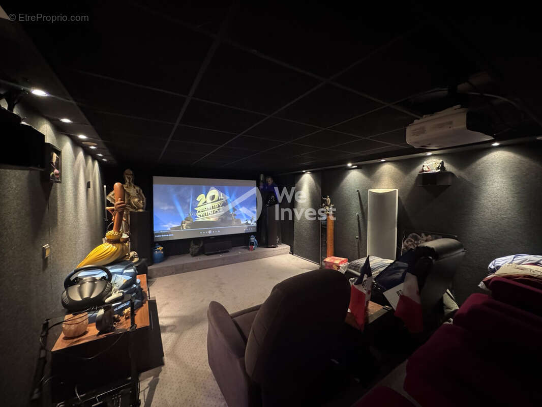 Maison à COULOMMIERS