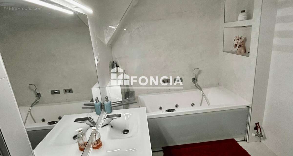 Appartement à PARIS-13E