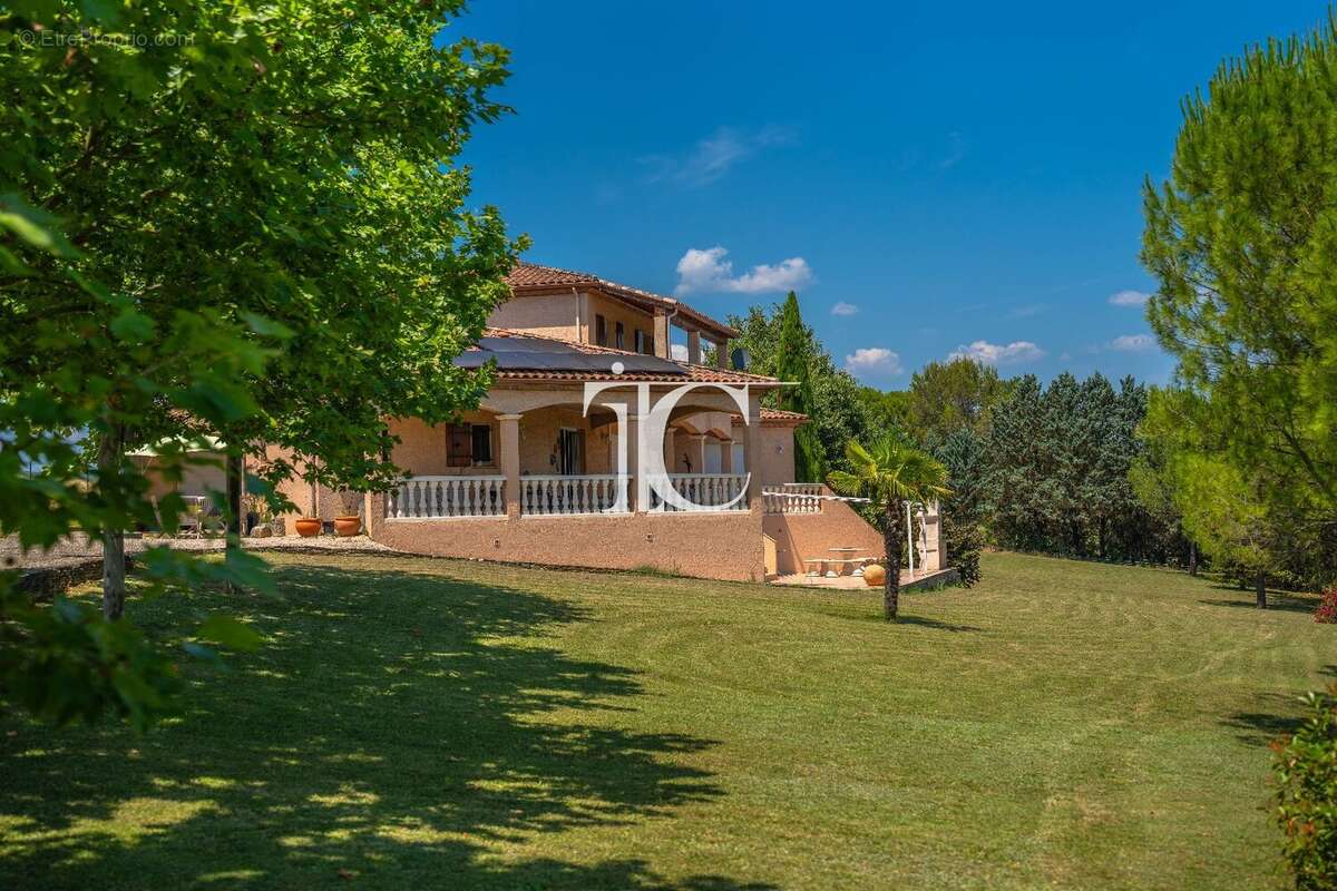 Maison à SAINT-JULIEN-DE-CASSAGNAS