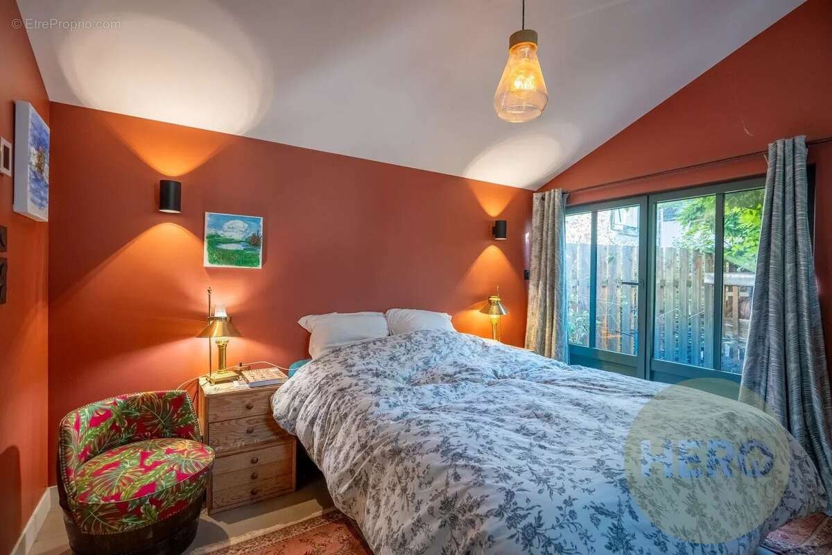 Maison à DAMPIERRE-EN-YVELINES