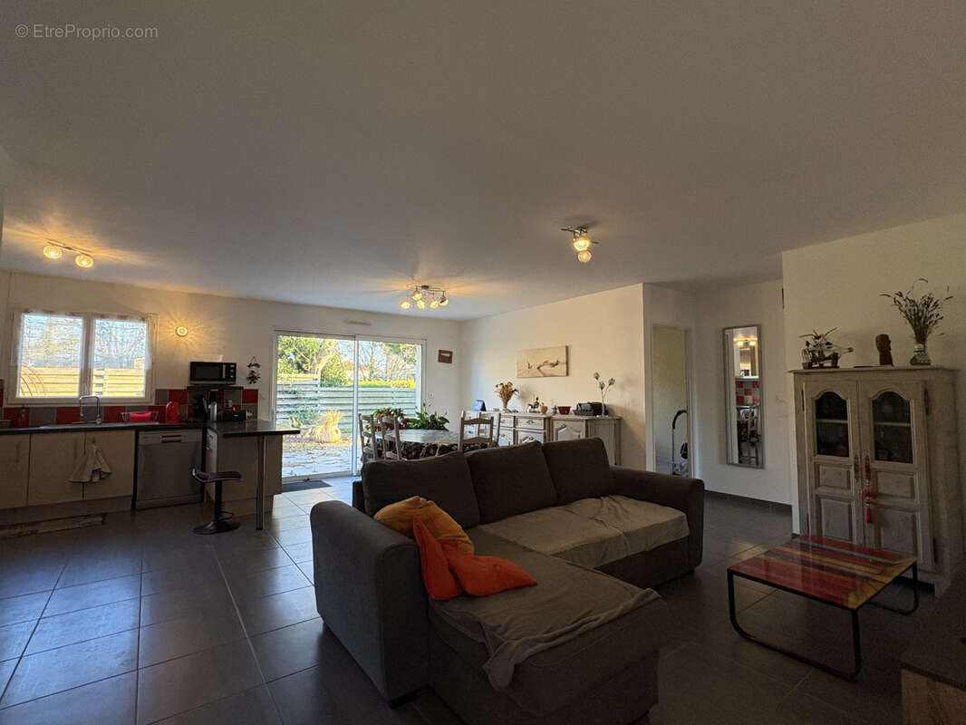 Maison à SAINT-SAUVEUR-D'AUNIS