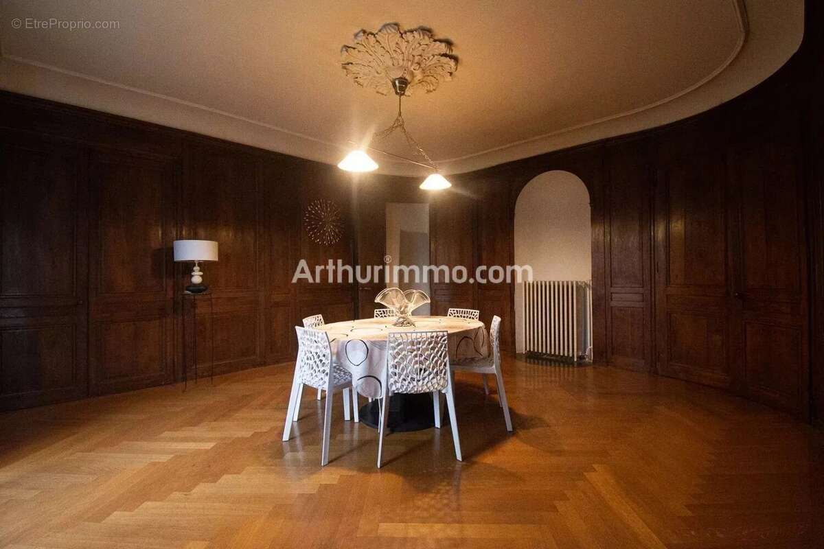 Maison 547 m² à Arc-Et-Senans  - photo 12