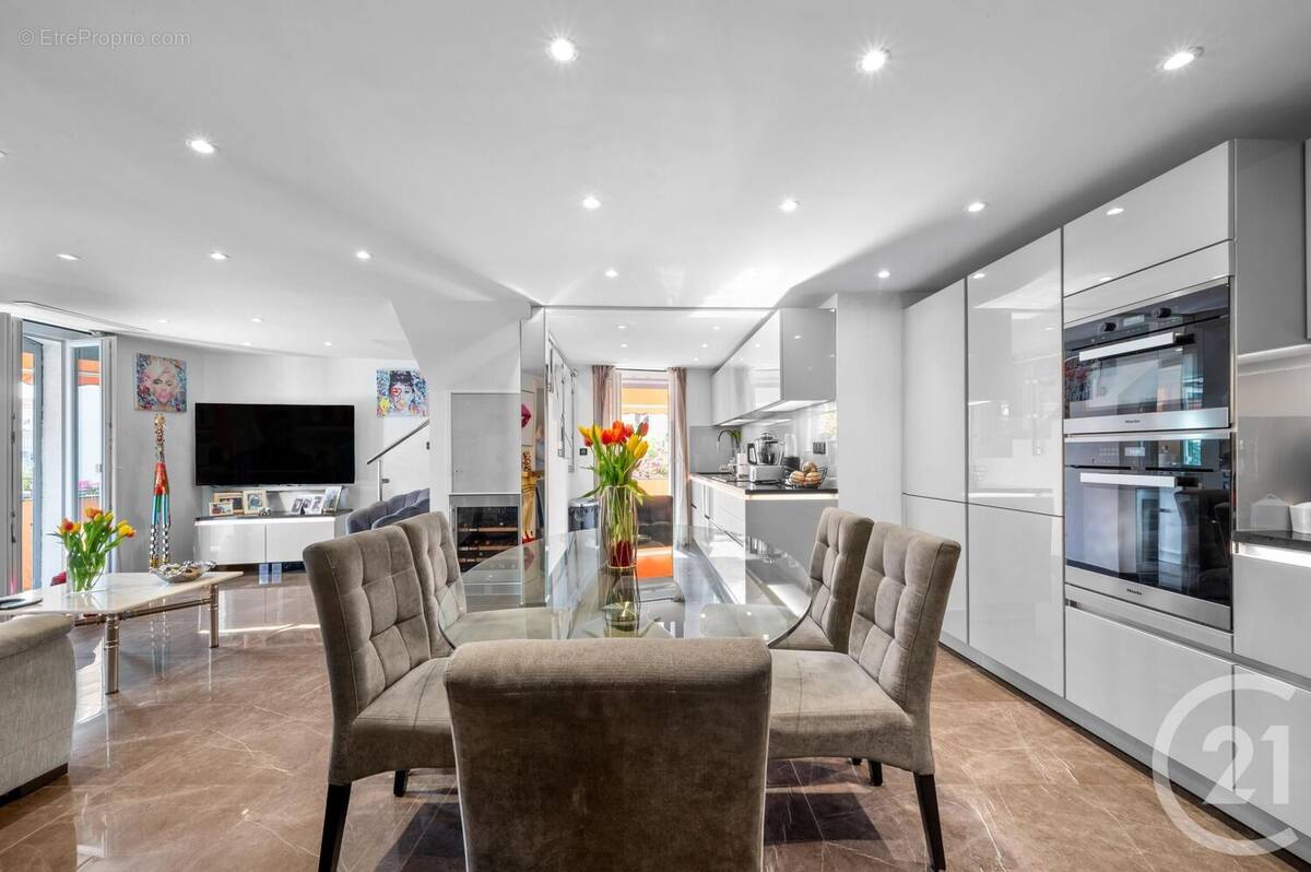 Appartement à BEAULIEU-SUR-MER